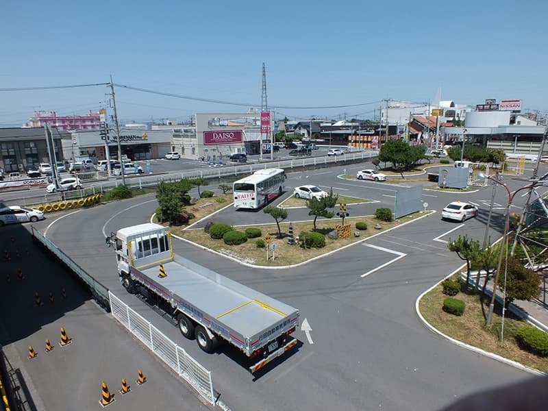 行田自動車教習所の教習コースの全景